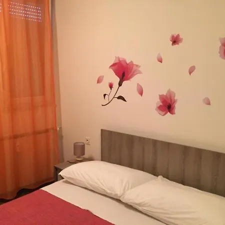 Mikulic Apartman *